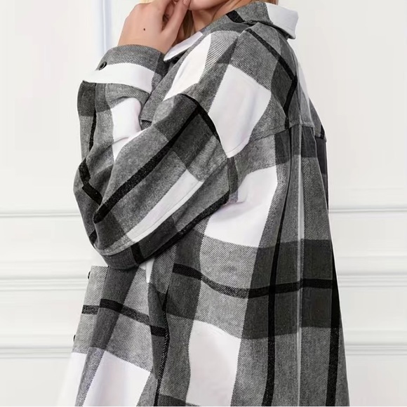 Women’s Gray Plaid Print Shacket Jacket Casual Button Front Long Sleeve - NWT - Picture 2 of 4